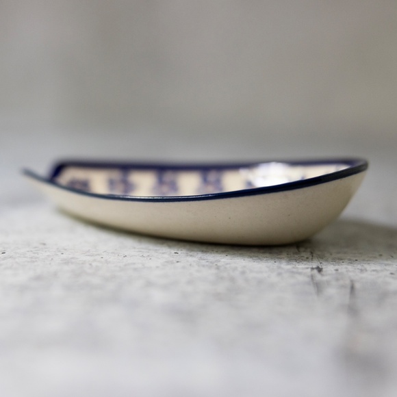 Polish Pottery Spoon Rest Flowering Peacock Pattern from Zaklady Boleslawiec 5" - Picture 5 of 8